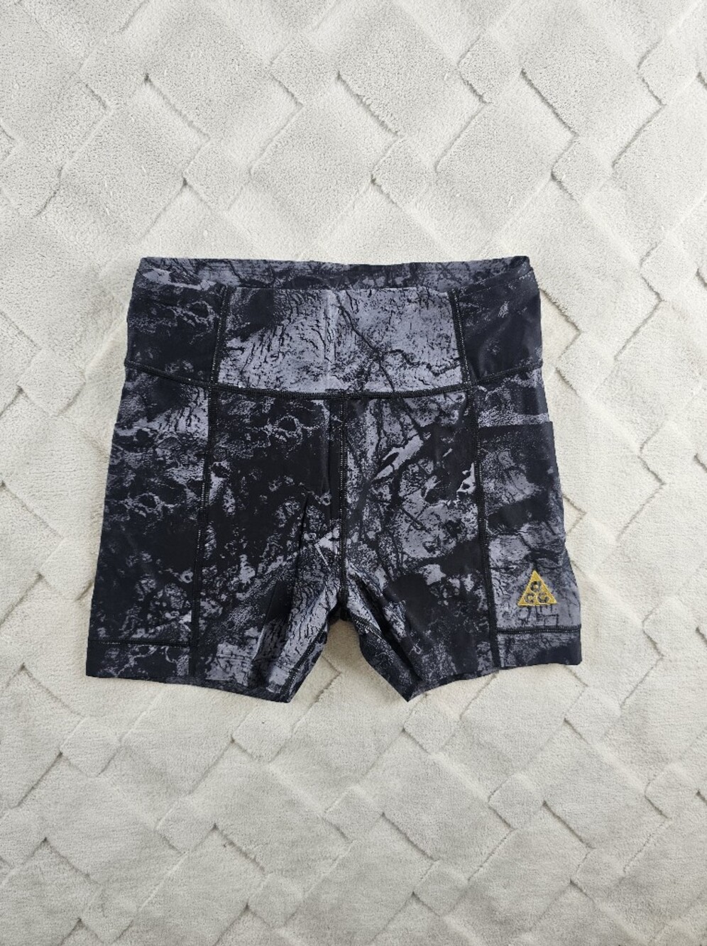 Nike ACG Biker Shorts Womens Small Gym Yoga Run Wear